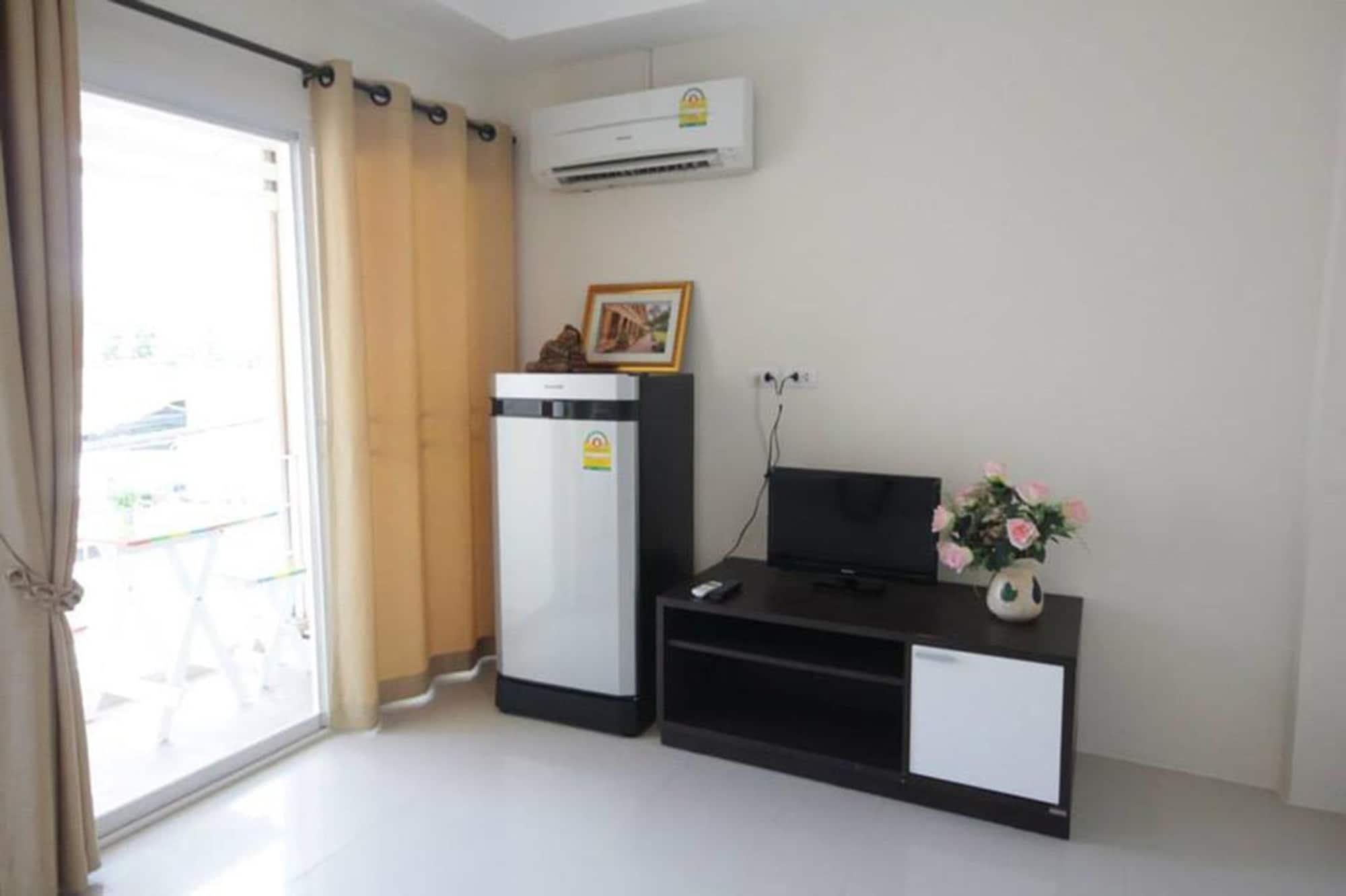 Lotus Hotel Hua Hin