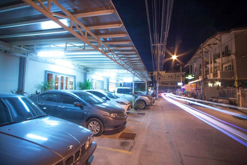 Lotus 2* Hua Hin